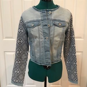 Really cute tribal pattern Jean jacket